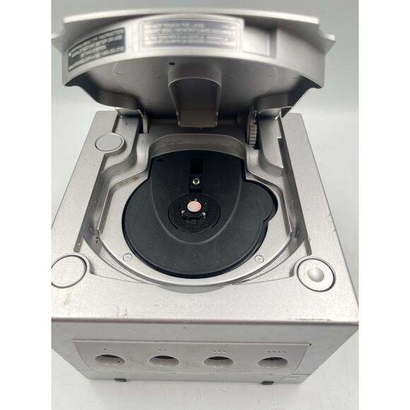 Nintendo Game Cube Platinum Silver Console With Controller - Tested Works - Picture 13 of 15